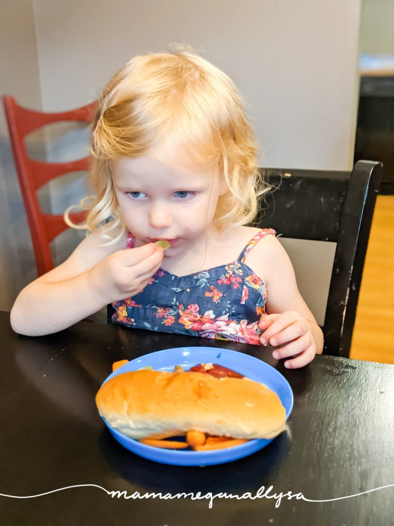 dinner time with a 3-year-old is proving challenging. She doesn't like to venture out of her comfort zones and we are constantly working to get new foods in her.